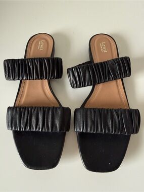 Lewit Elena Leather Sandals